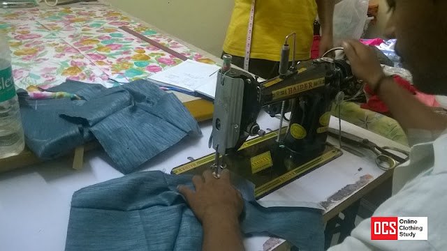 Stitching machine Stitching machine