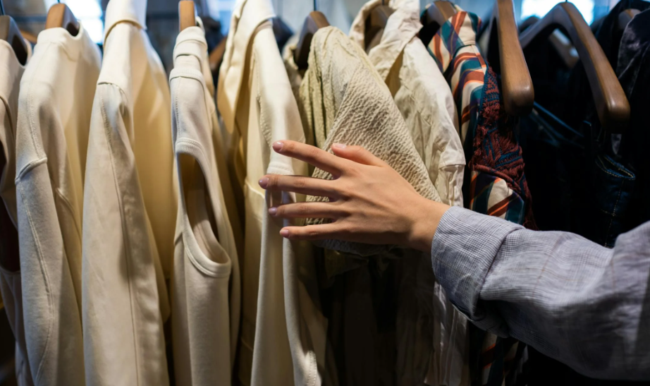 Second hand clothing Second hand clothing - sustainable future